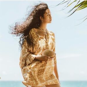 Alohiwai Deva Dress in Vintage Aloha print med